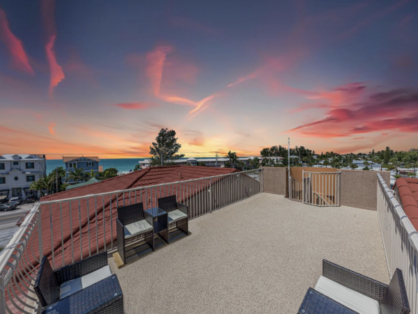 Luxury Anna Maria Island Vacation Home Sleeps 8